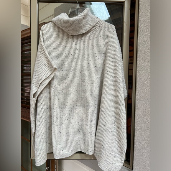 Fashion concept cowl neck sweater size L - Picture 2 of 4